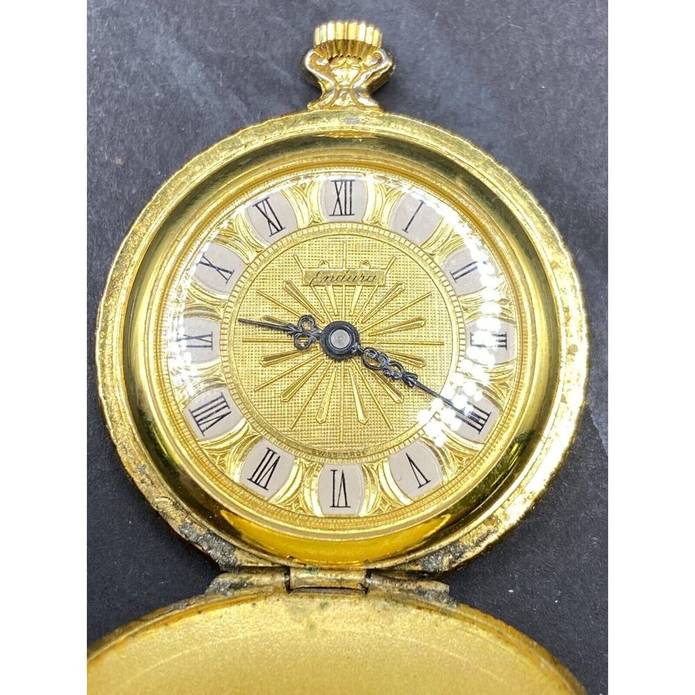 Endura Time Corporation Dynasty Swiss 1 Jewel Ladies Pocket Watch Gold Tone